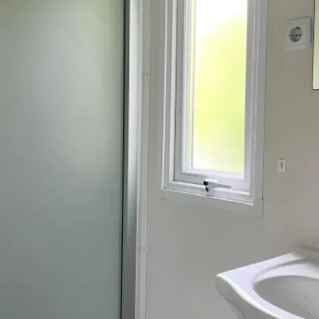 Mobil 2 à - Api-1-52-1701 * Angicourt