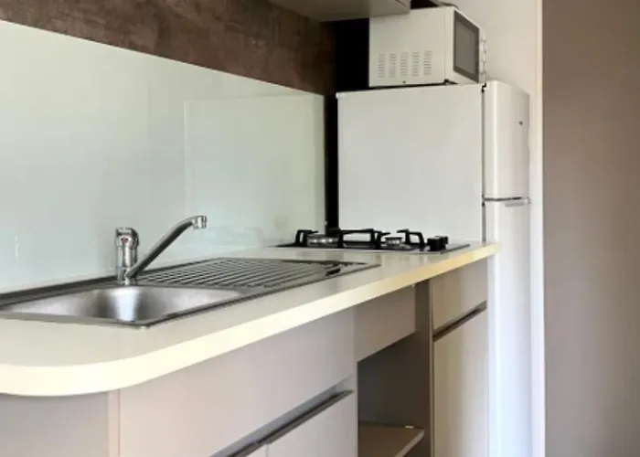 Mobil 2 à - Api-1-52-1701 * Angicourt