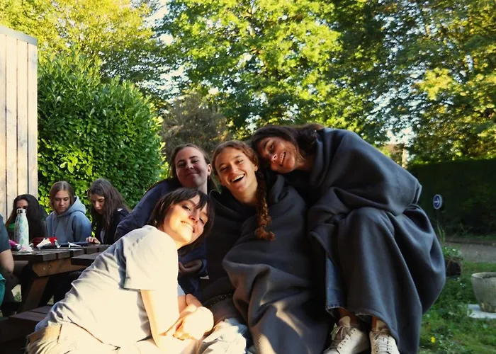 Mobil 2 à - Api-1-52-1701 Camping