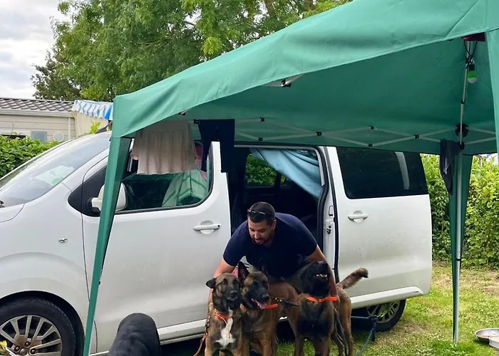 Camping Mobil 2 à - Api-1-52-1701