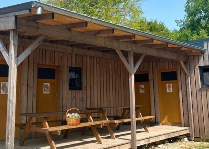 Camping Mobil 2 à - Api-1-52-1701 Angicourt